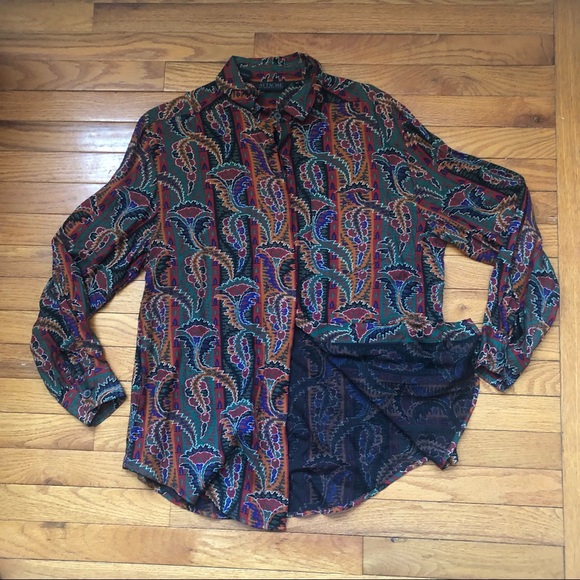 ATTACHÉ by Herman Geist Woman’s Blouse SZ 10 LS Button Front Southwestern Print - Picture 8 of 10